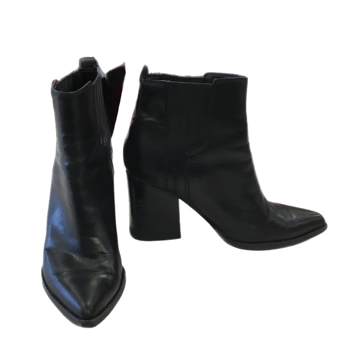 Boots Ankle Heels By Marc Fisher In Black, Size: 10