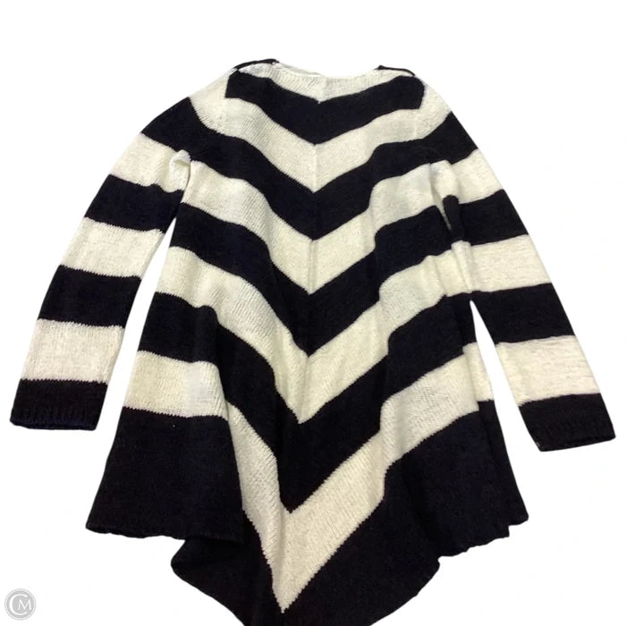 Cardigan By Style And Company In Striped Pattern, Size: M