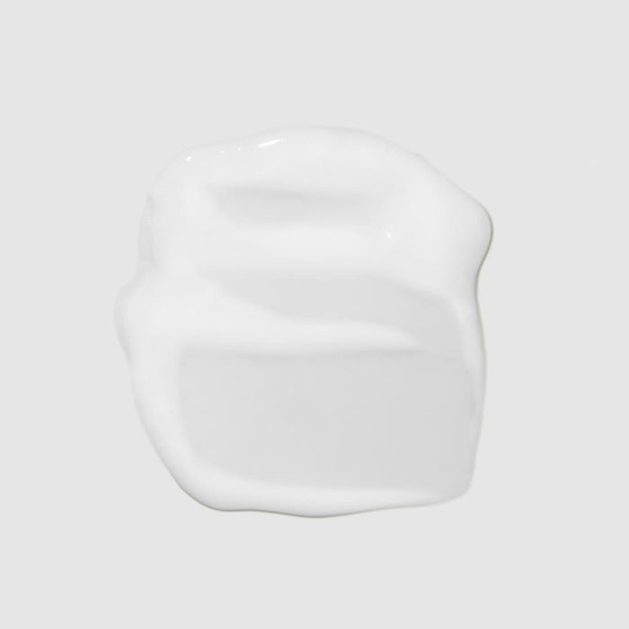 Clean Beauty Anti-Frizz Leave-In Treatment texture smear