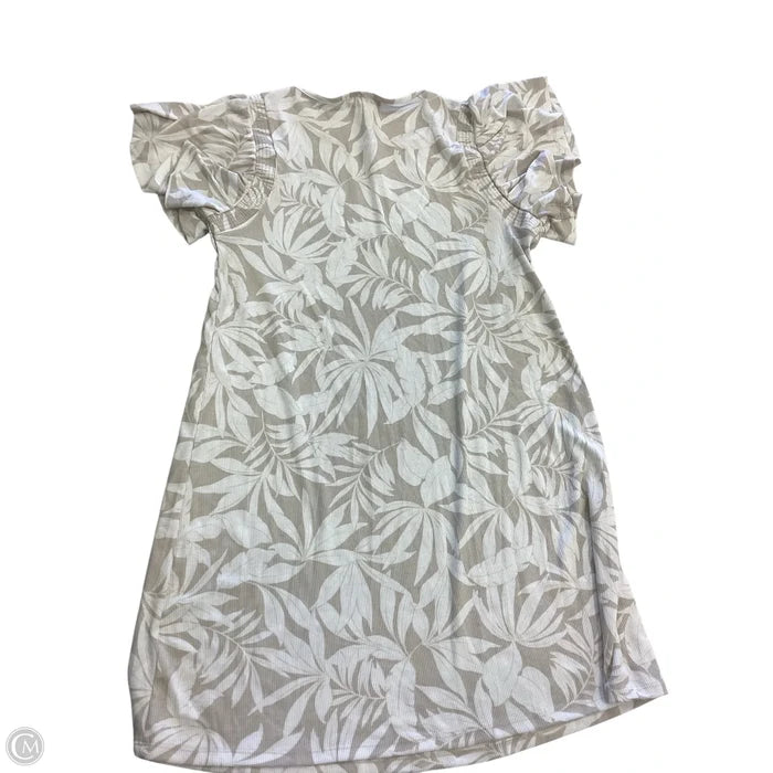 Dress Casual Short By Clothes Mentor In Tan & White, Size: S
