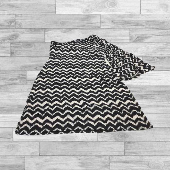 Dress Casual Short By Inc  Size: S