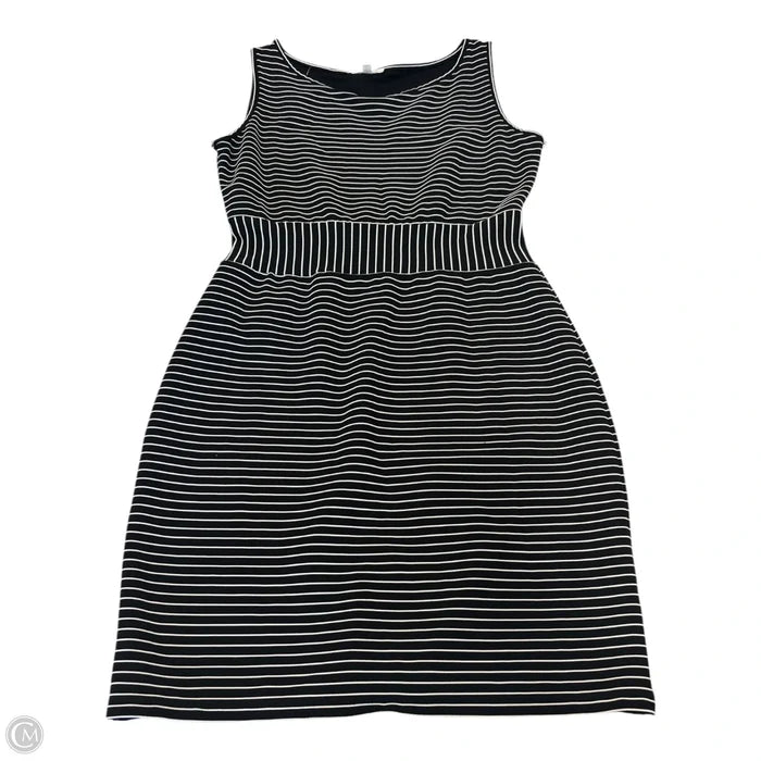 Dress Casual Short By Max Studio In Black & White, Size: M