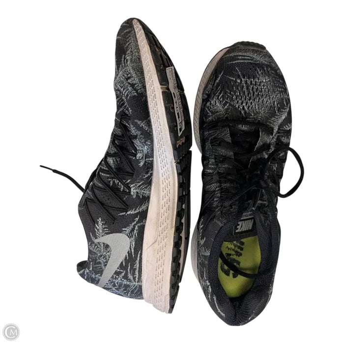 Shoes Athletic By Nike In Grey, Size: 9