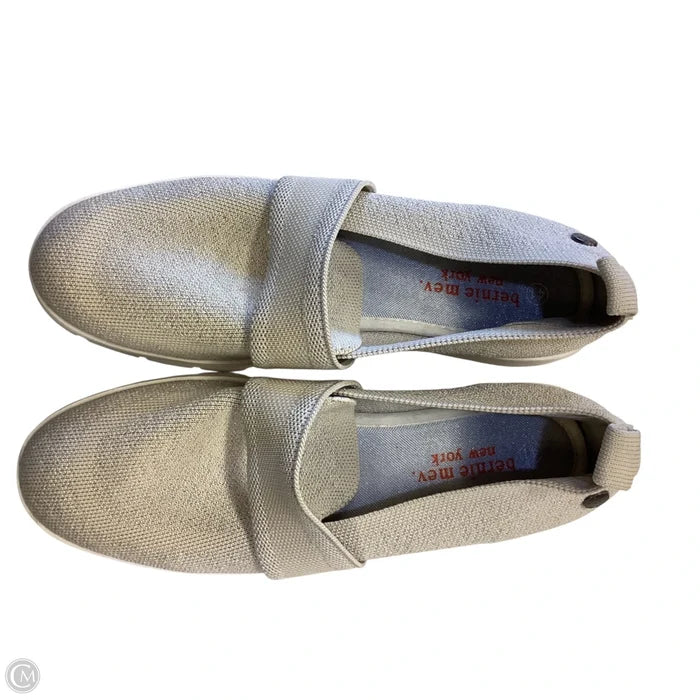 Shoes Sneakers By Bernie Mev In Tan, Size: 10