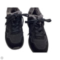Shoes Sneakers By Clothes Mentor In Black, Size: 6.5