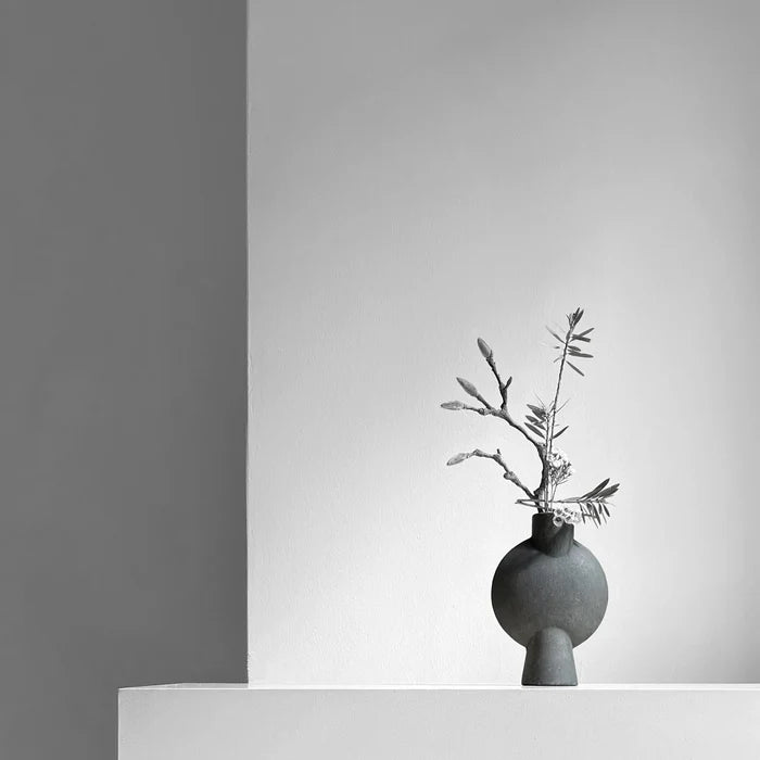 Sphere Vase Bubl, Mini - Dark Grey Vases 101 Copenhagen