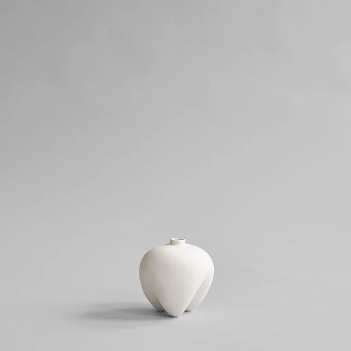 Sumo Vase, Petit - Bone White Vases 101 Copenhagen