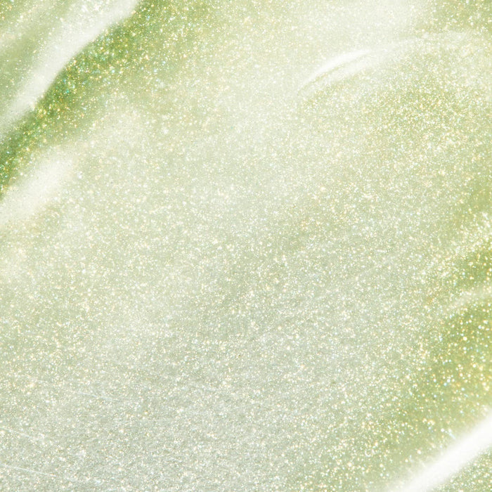 Tea Tree Grooming Pomade close-up texture smear