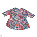 Top Short Sleeve By Reel Legends In Tropical Print, Size: L