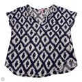 Top Short Sleeve Designer By Lilly Pulitzer In Blue & White, Size: S