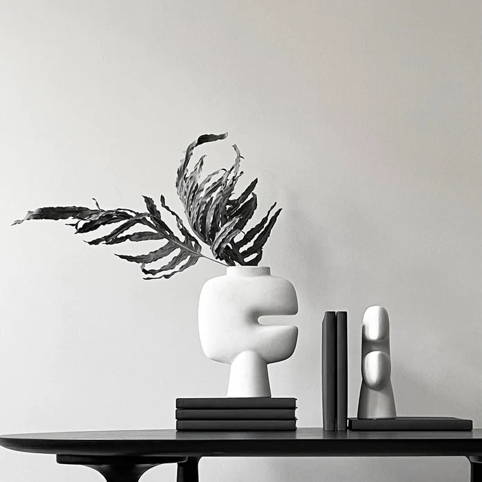 Tribal Vase, Medio - Bone White Vases 101 Copenhagen